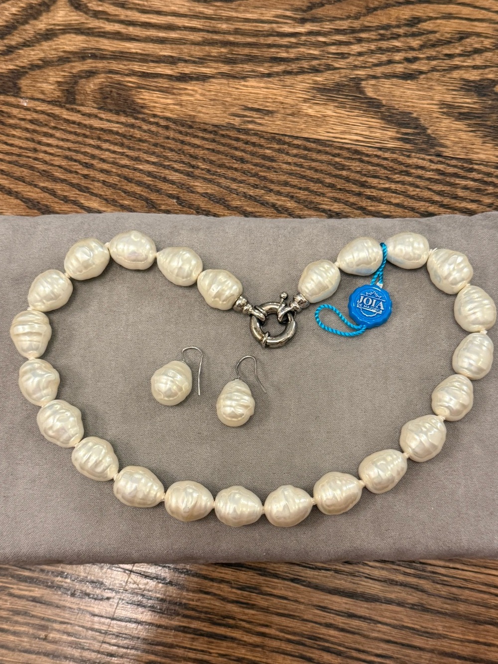 Joia de Majorca pearl necklace and earring NWT